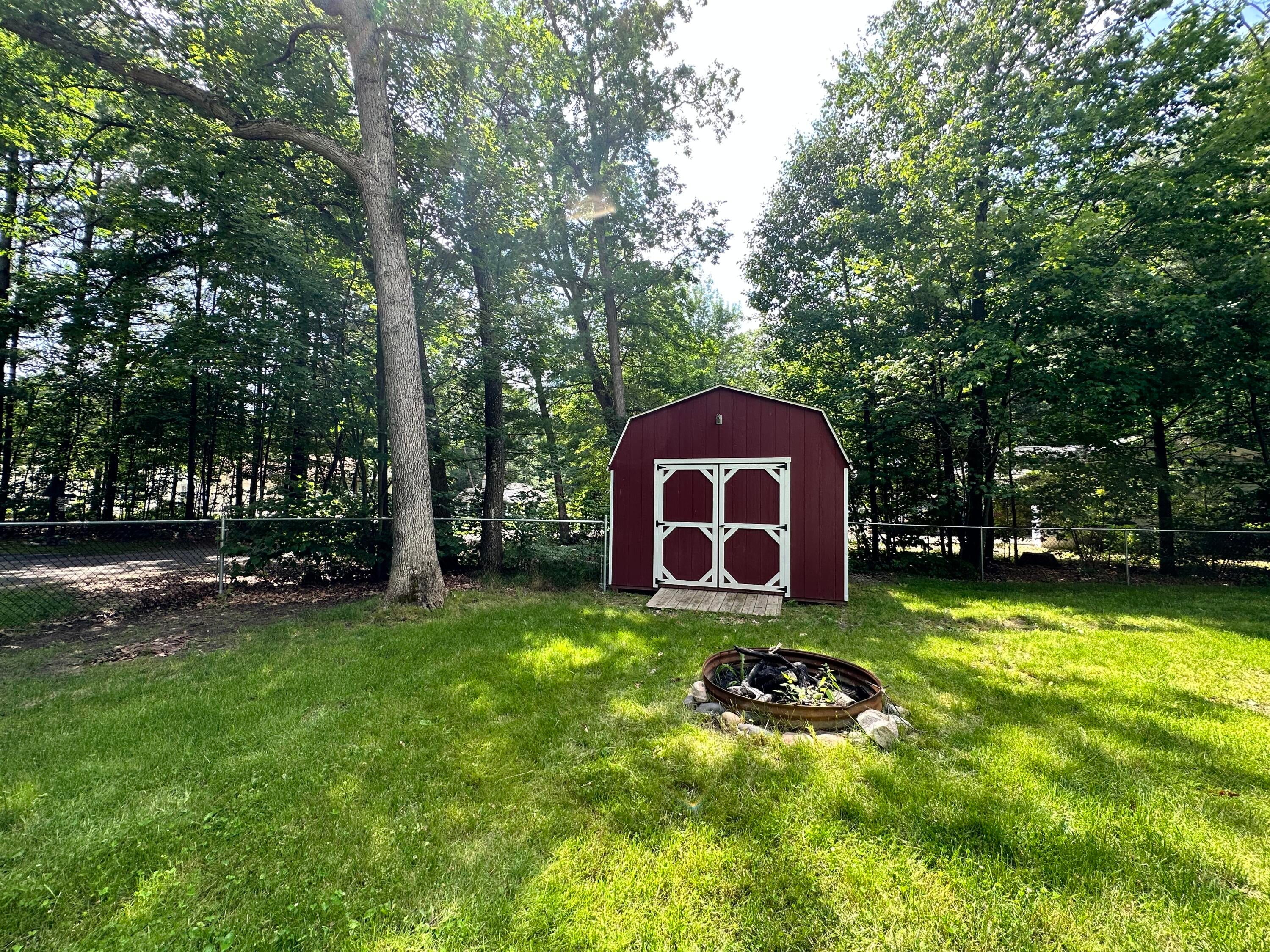 201 Rising Fawn Trail Roscommon, MI 48653 - Photo 15 of 101 Gallery Image 15