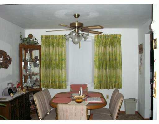 450 Aten Road Coraopolis, PA 15108 - Photo 3 of 8 Dining Room.