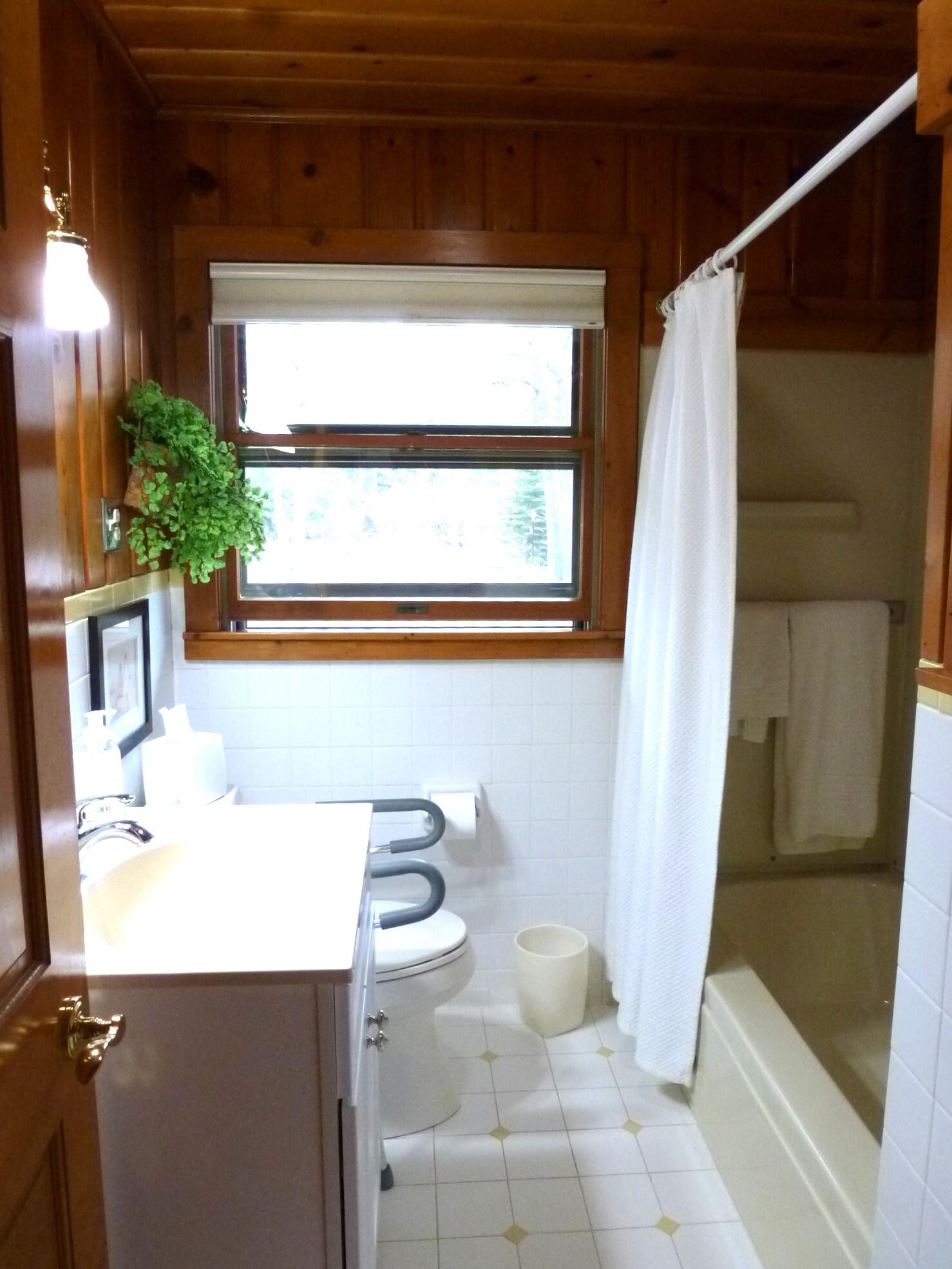 8644 North Point Shores Road Alpena, MI 49707 - Photo 15 of 21 Gallery Image 15