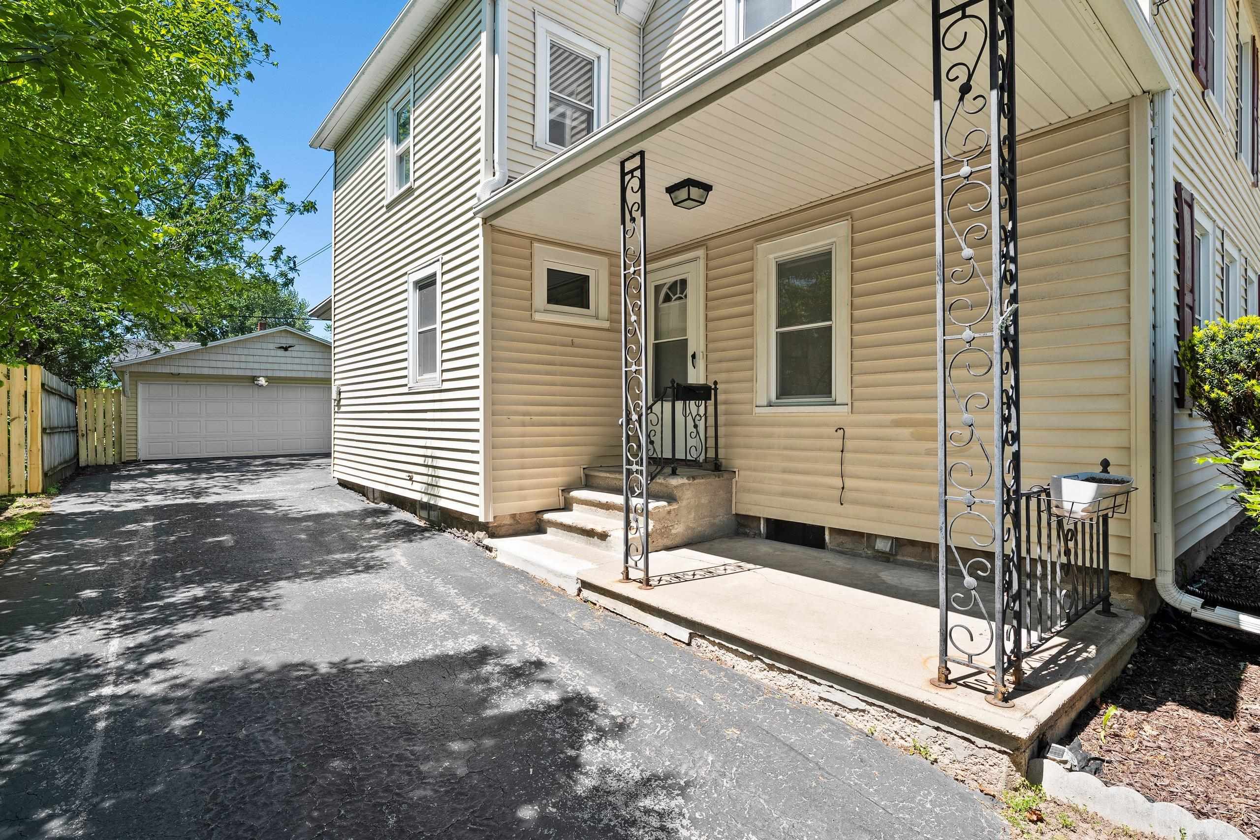 719 North Fair Street Appleton, WI 54911 - Photo 40 of 51