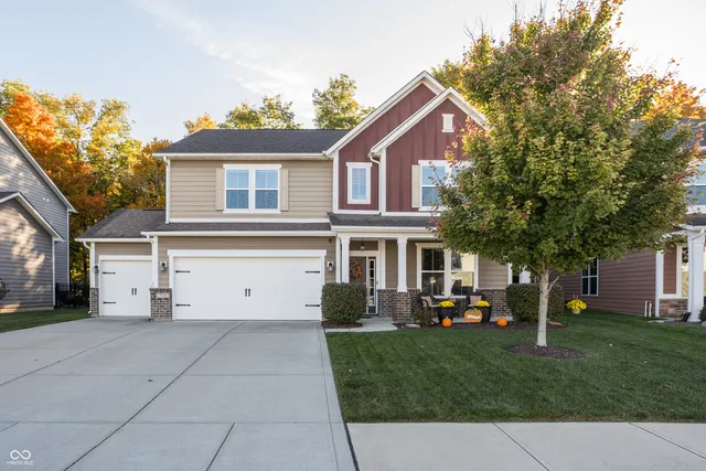 $435,000 | 725 Bracknell Drive, Avon, IN 46123