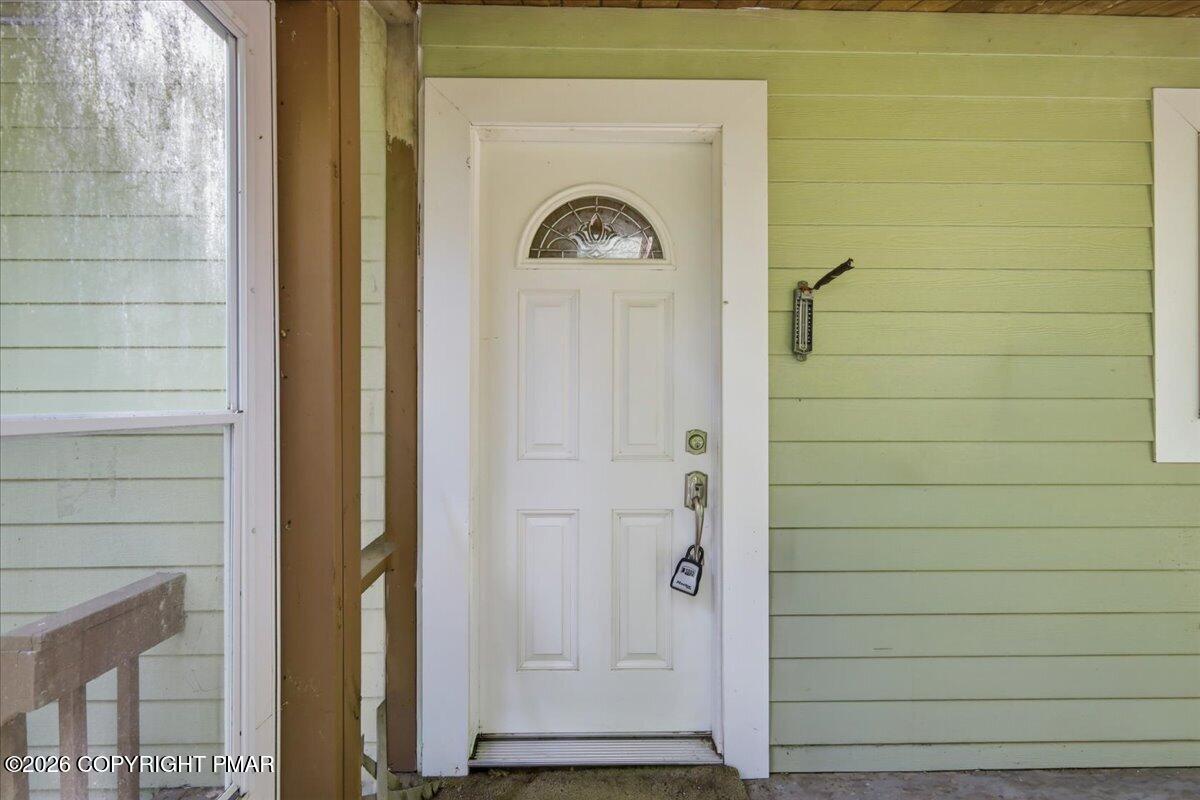 166 Pheasant Run Bushkill, PA 18324 - Photo 7 of 37 12-Photo-11