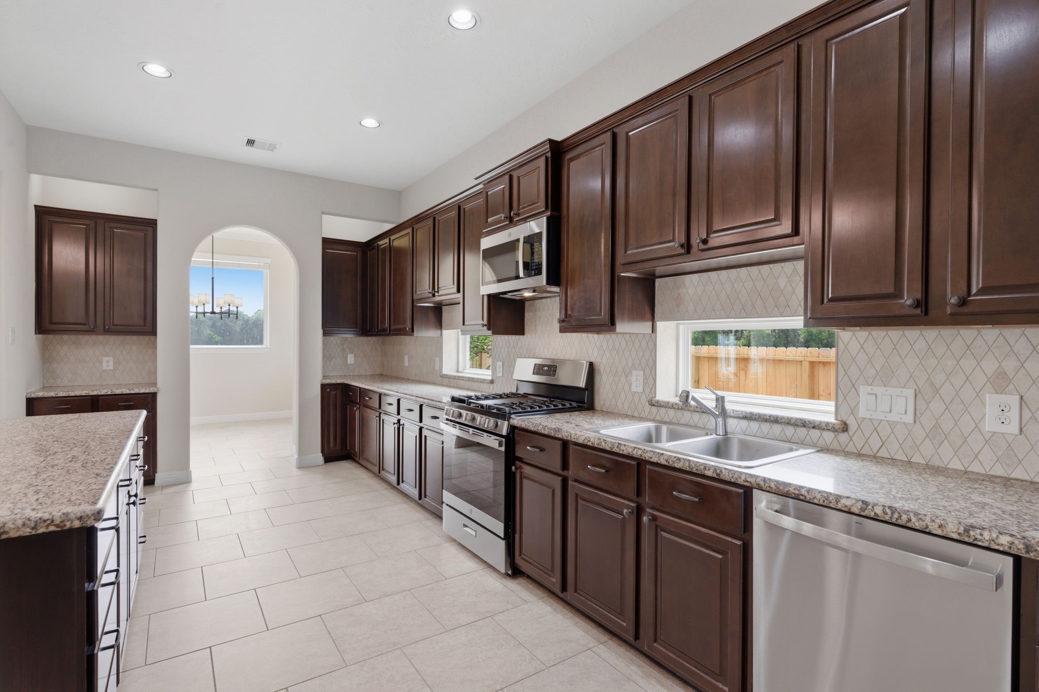8403 Greenridge Manor Lane Spring, TX 77389 - Photo 15 of 48