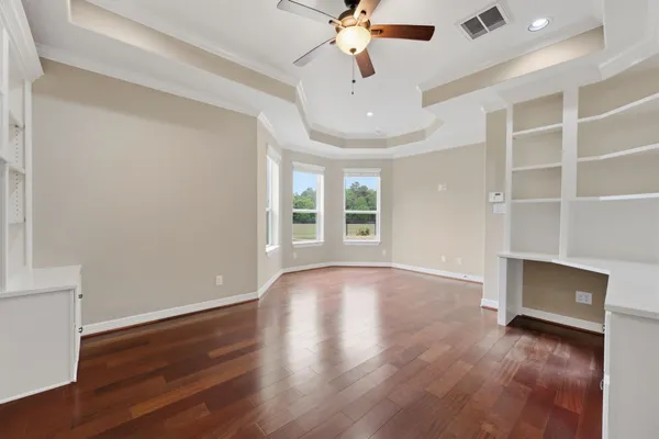 $669,000 | 8403 Greenridge Manor Lane, Spring, TX 77389