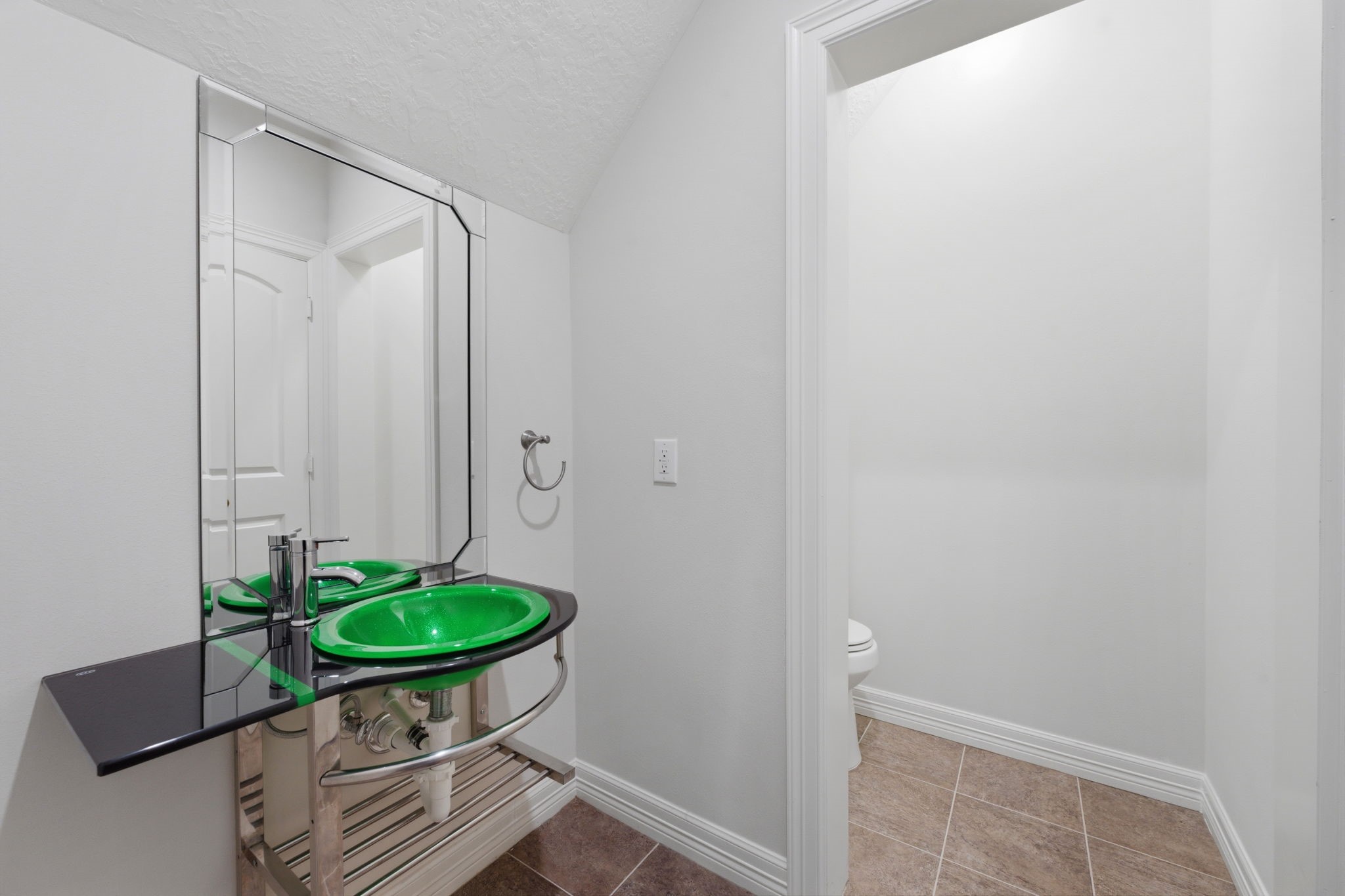 8403 Greenridge Manor Lane Spring, TX 77389 - Photo 30 of 44 Half Bath upstairs