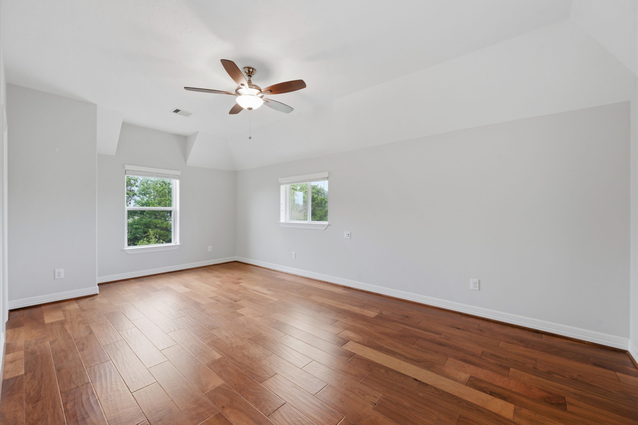 8403 Greenridge Manor Lane Spring, TX 77389 - Photo 32 of 44 Secondary Bedroom