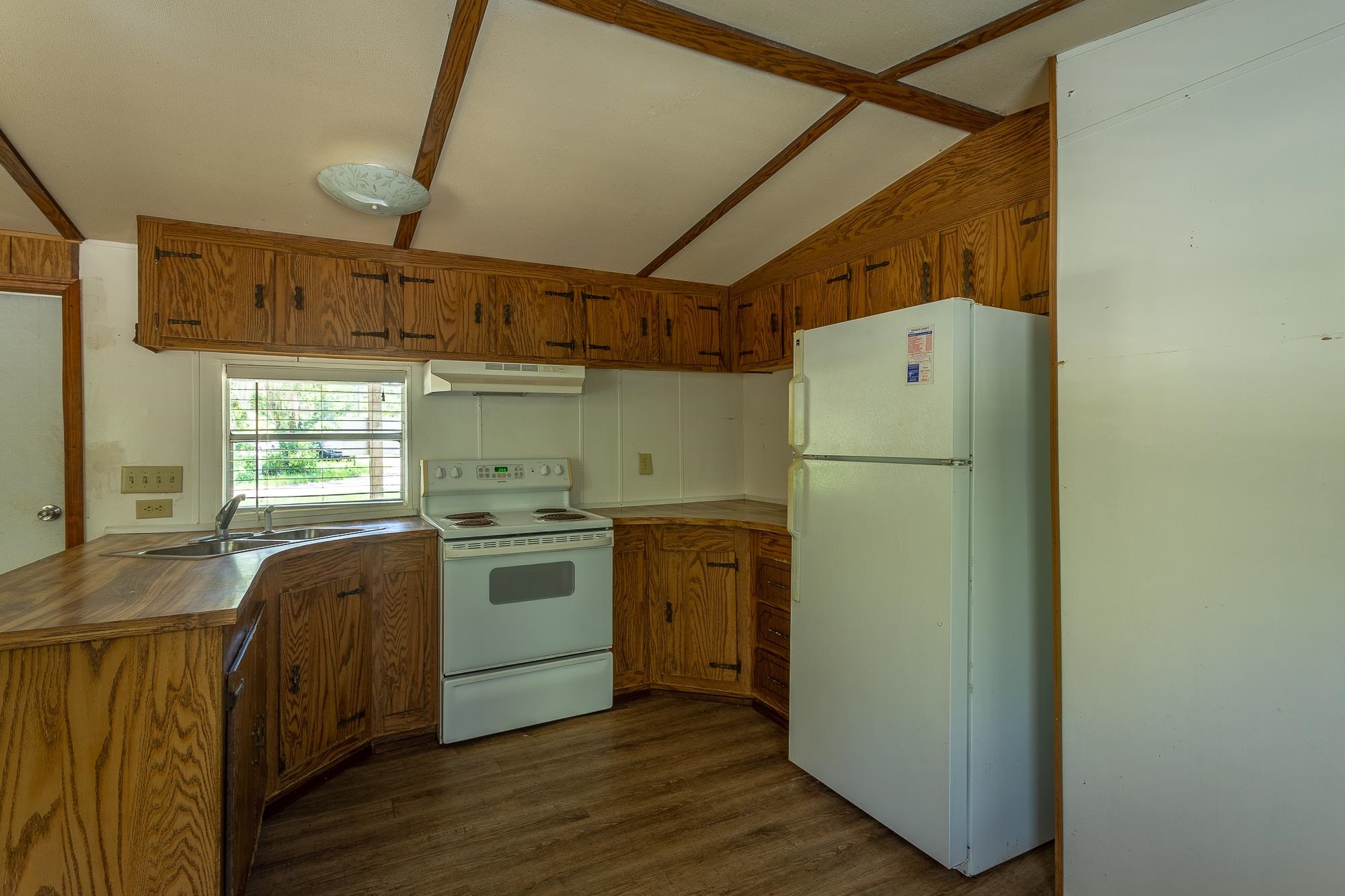 625 Maple Street Alligator Point, FL 32346 - Photo 8 of 31