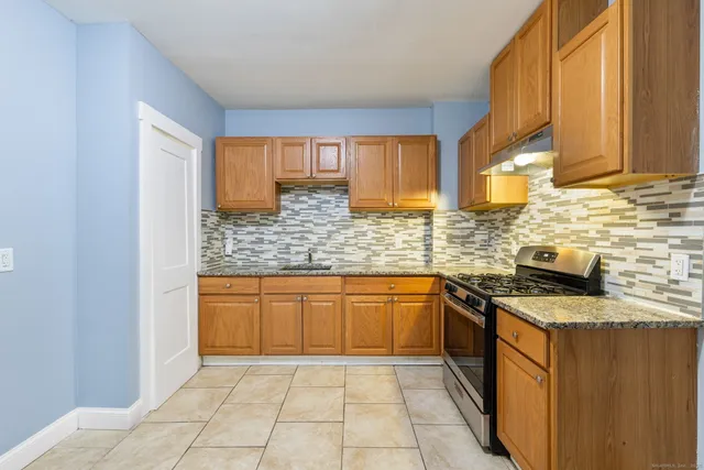 $850,000 | 350 Bunnell Street, Bridgeport, CT 06607