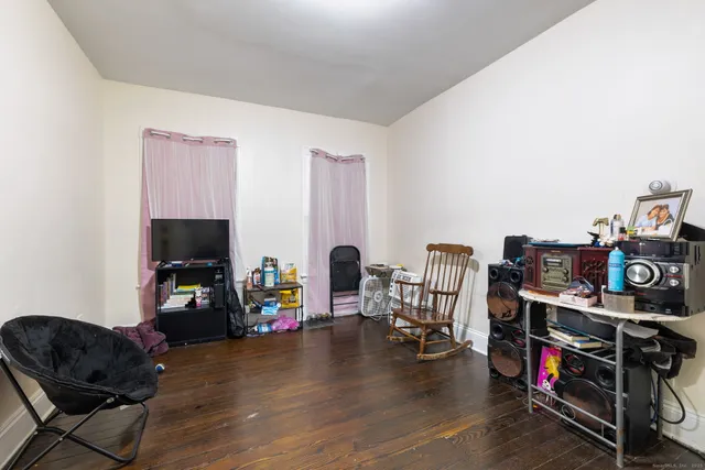 $850,000 | 350 Bunnell Street, Bridgeport, CT 06607