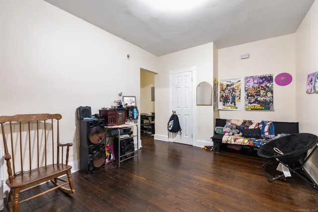 $850,000 | 350 Bunnell Street, Bridgeport, CT 06607