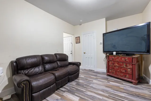 $850,000 | 350 Bunnell Street, Bridgeport, CT 06607