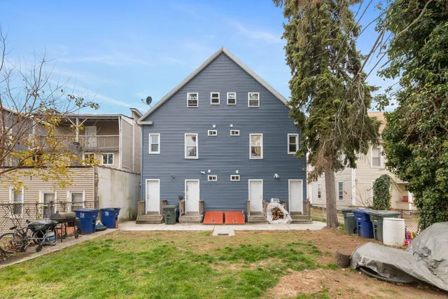 $850,000 | 350 Bunnell Street, Bridgeport, CT 06607