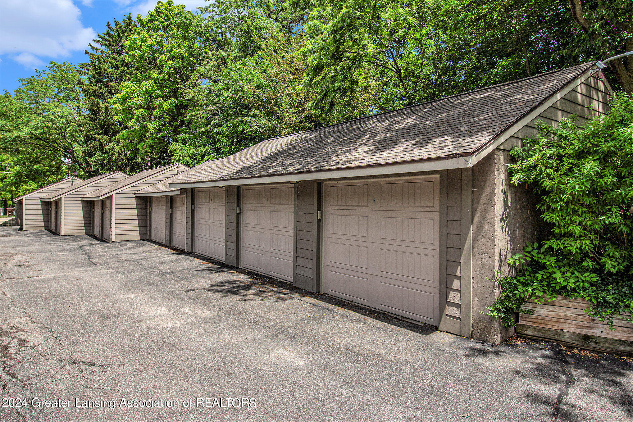 2063 Hamilton Road Okemos, MI 48864 - Photo 21 of 21 021_img_6175