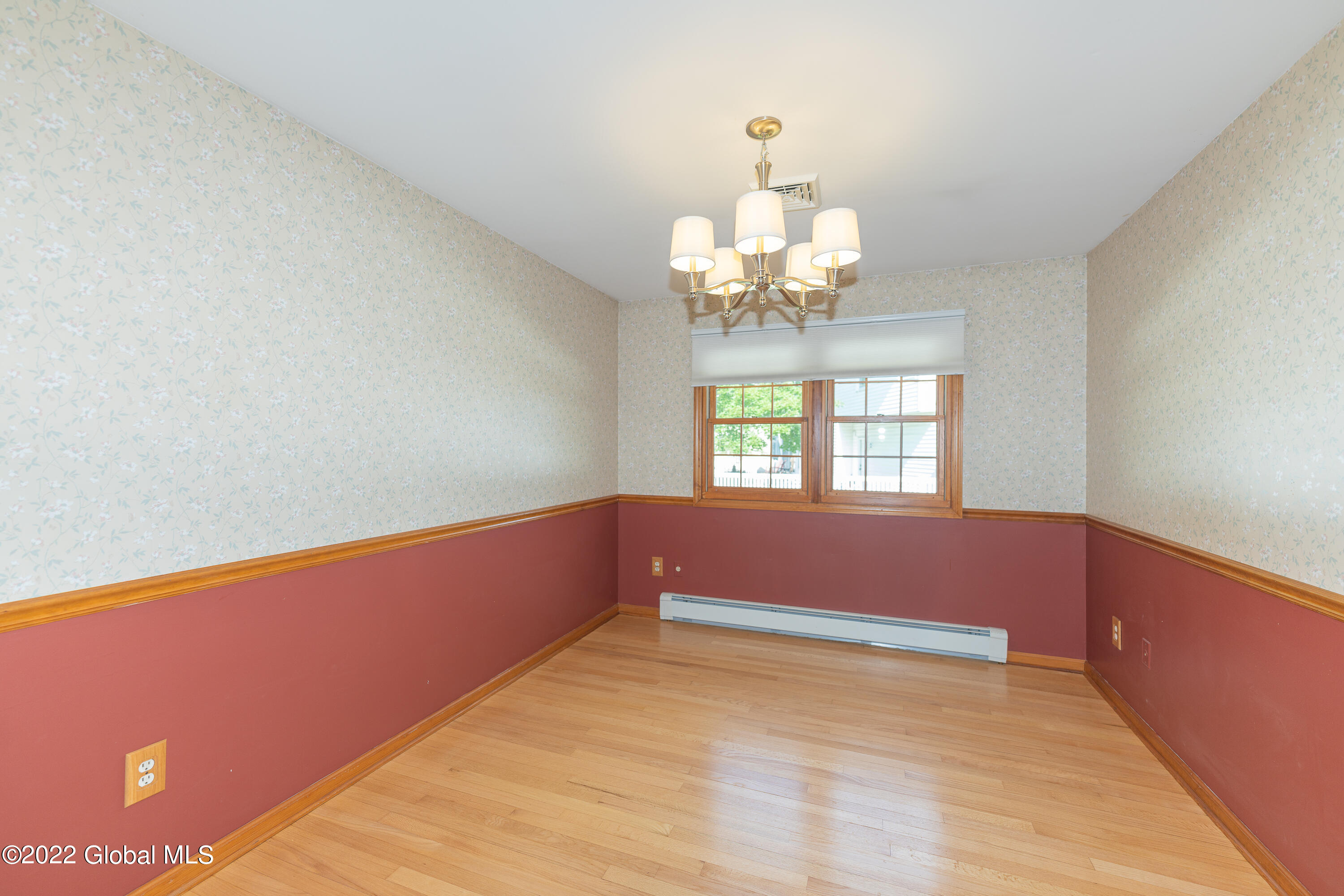 15 Summit Road Bethlehem, NY 12054 - Photo 11 of 41 2 Dining 1