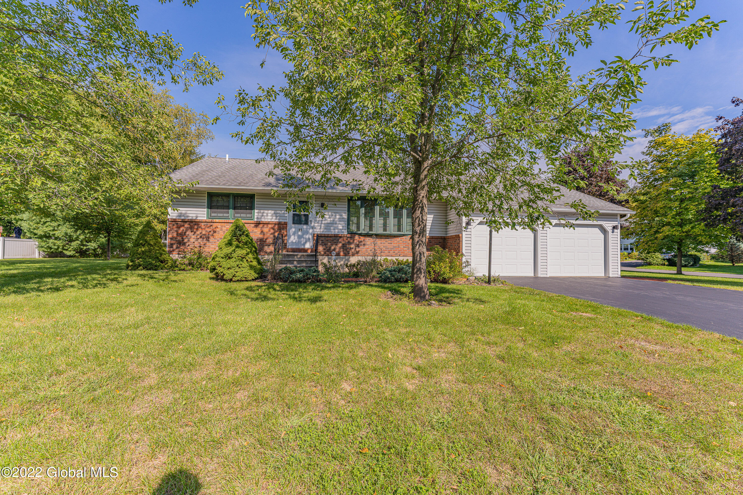 15 Summit Road Bethlehem, NY 12054 - Photo 2 of 41 0 Front 2