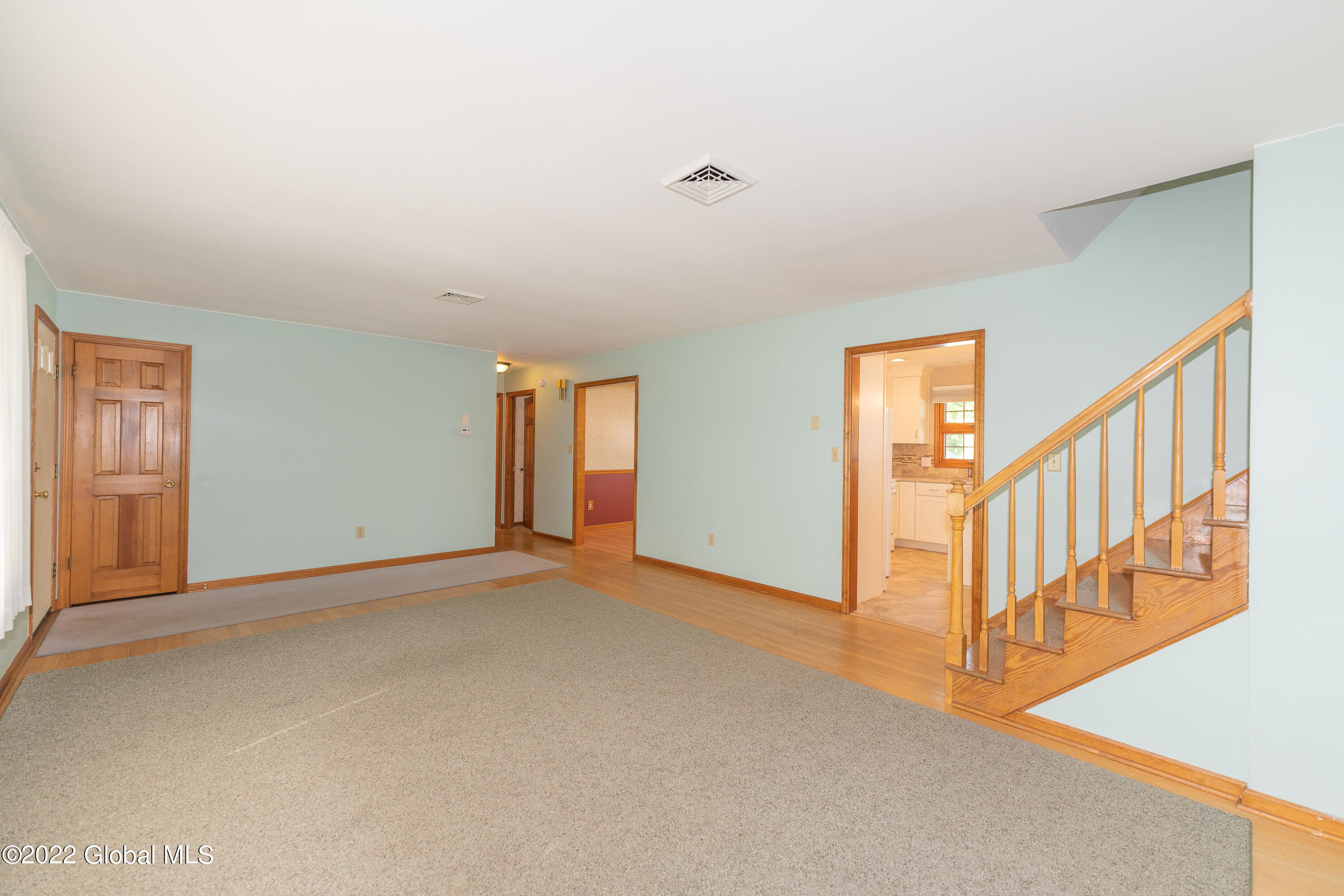 15 Summit Road Bethlehem, NY 12054 - Photo 10 of 41 1 Living 4