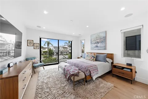 $2,995,000 | 608 13th Street, Huntington Beach, CA 92648