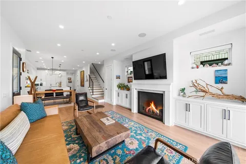 $2,995,000 | 608 13th Street, Huntington Beach, CA 92648