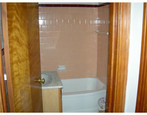 2926 Middletown Road Sheraden, PA 15204 - Photo 12 of 17 Master Bath/Spa.