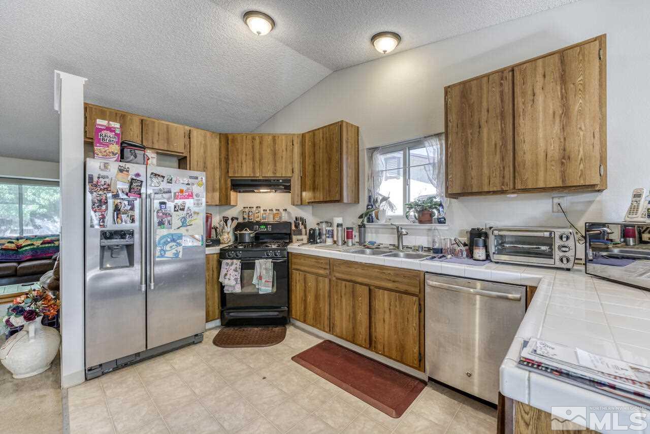 8532 Moth Circle Reno, NV 89506 - Photo 12 of 27 Photo 12