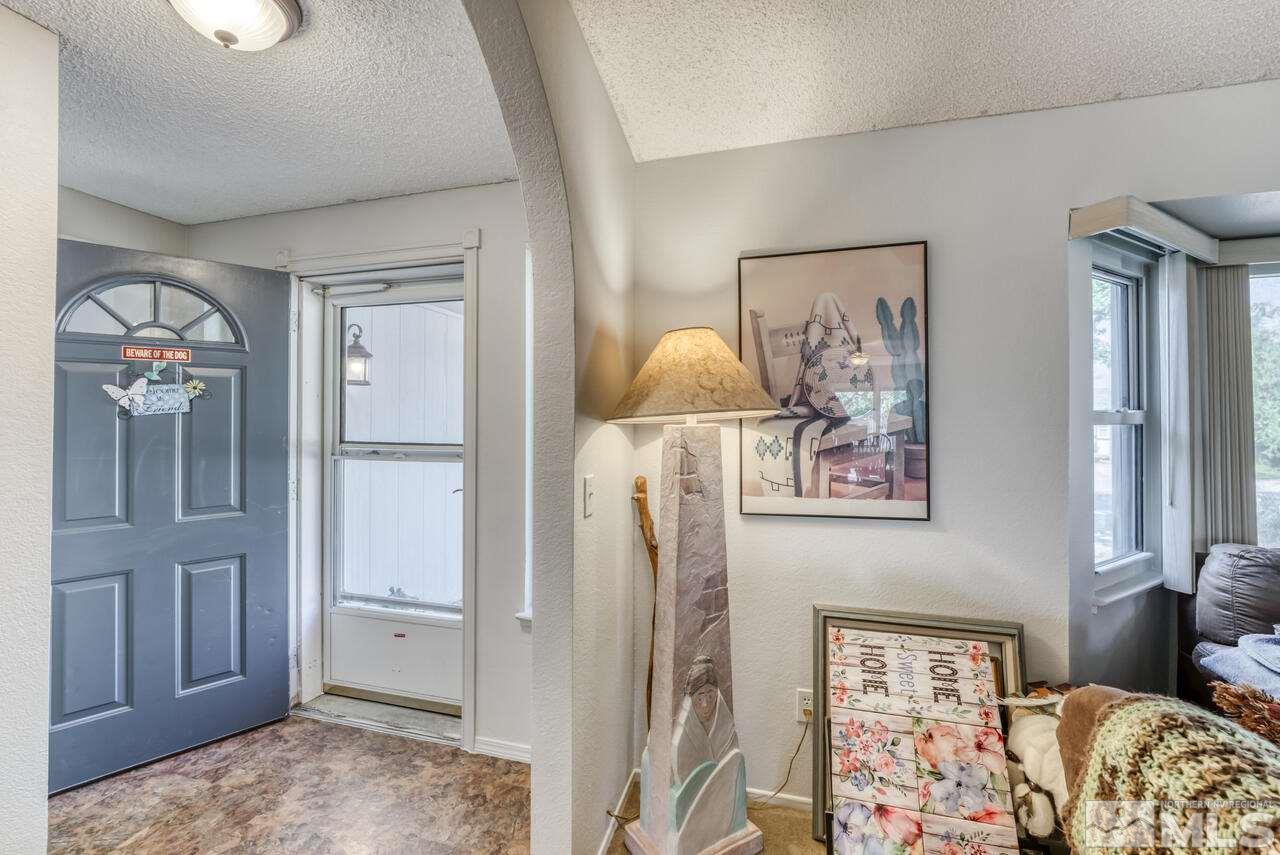 8532 Moth Circle Reno, NV 89506 - Photo 5 of 27 Photo 5