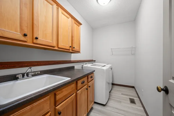 $579,999 | 1338 West 61st Street, Davenport, IA 52806