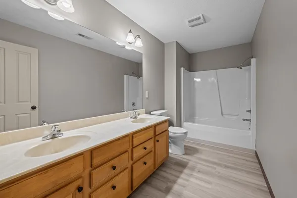 $579,999 | 1338 West 61st Street, Davenport, IA 52806