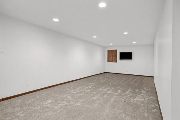 $579,999 | 1338 West 61st Street, Davenport, IA 52806