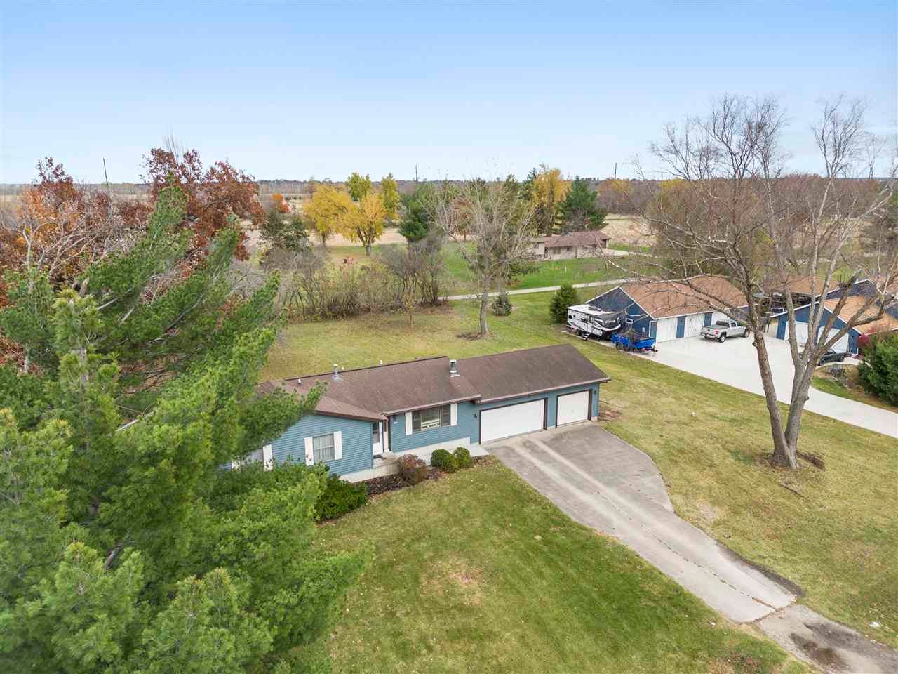 460 Beverly Street Robins, IA 52328 - Photo 4 of 47 Gallery Image 4