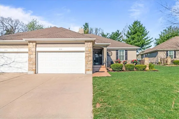 $369,000 | 4116 Southwest Minnesota Drive, Lee's Summit, MO 64082