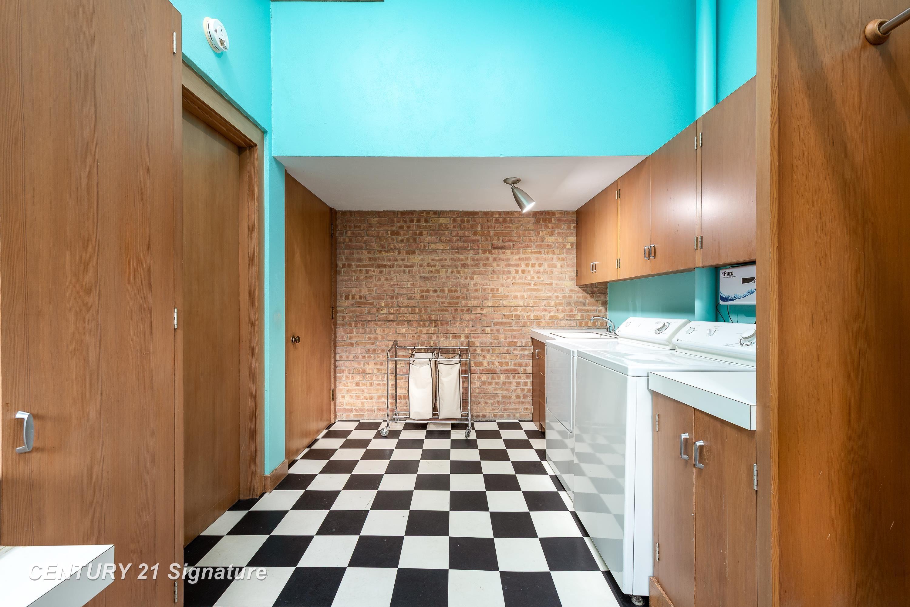 1015 West Sugnet Road Midland, MI 48640 - Photo 47 of 99 50174707-eb5cd051-30e3-450d-97fe-dd40626477b0.JPG