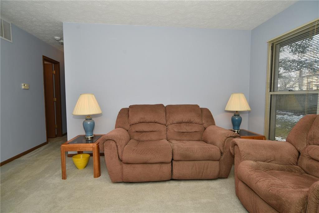 3103 Valley Farms Road Indianapolis, IN 46214 - Photo 3 of 30 Gallery Image 3