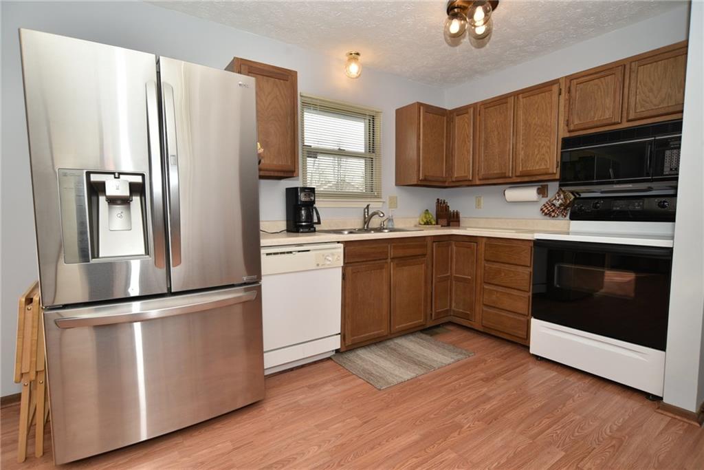 3103 Valley Farms Road Indianapolis, IN 46214 - Photo 8 of 30 Gallery Image 8