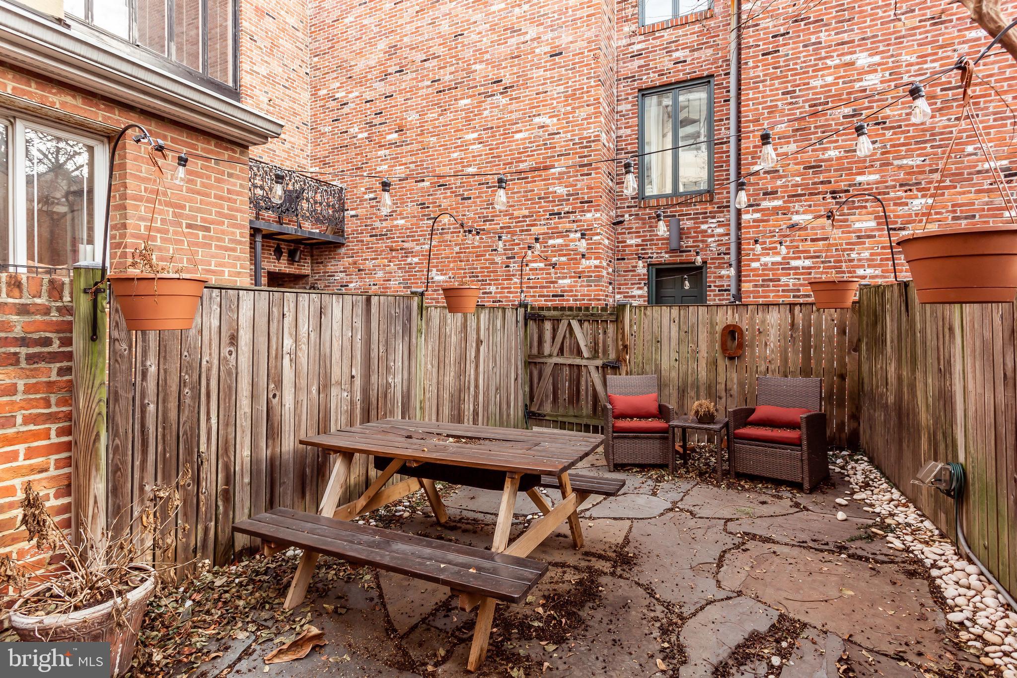 521 South Sharp Street Baltimore, MD 21201 - Photo 21 of 24 Private patio area