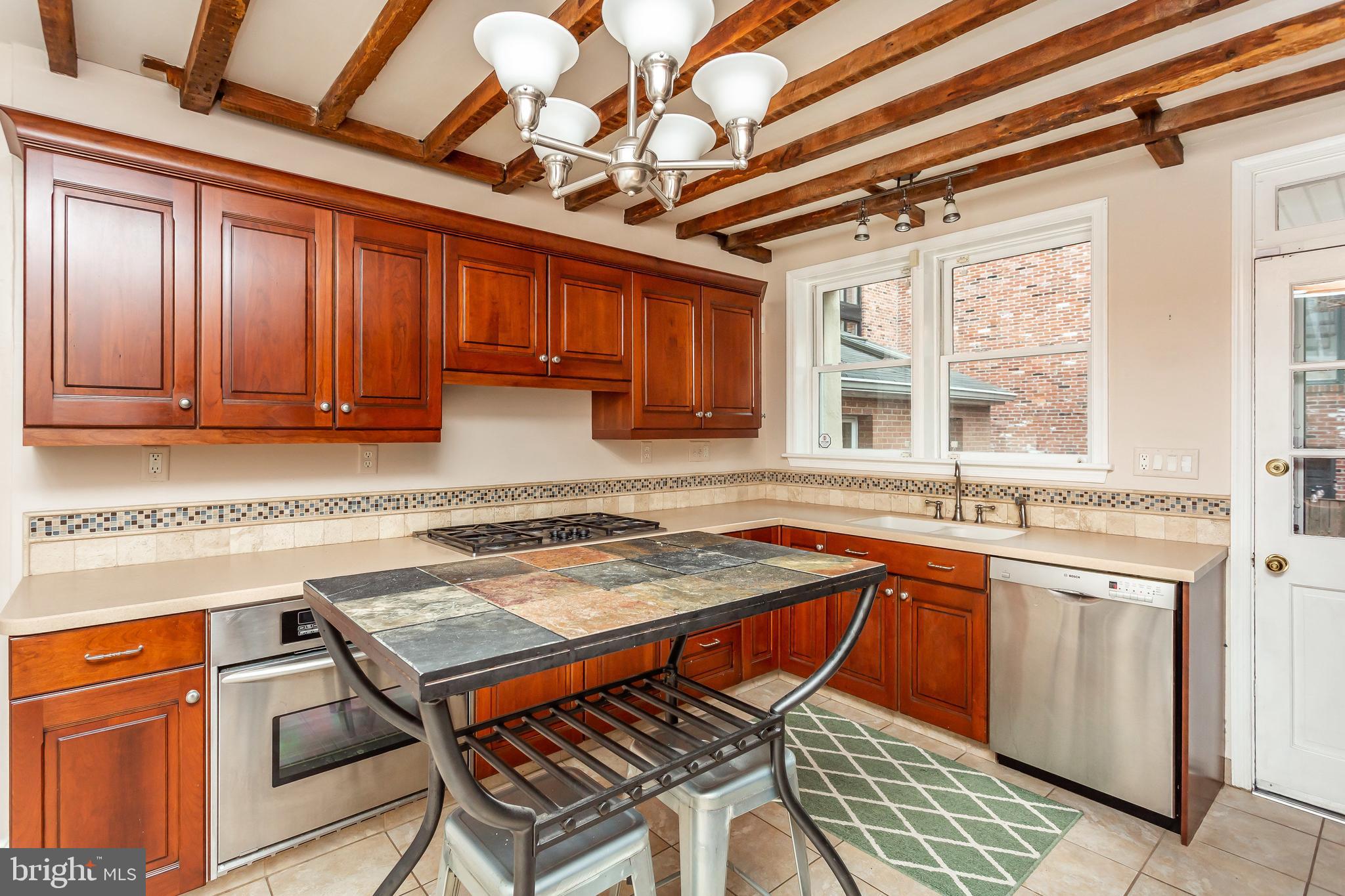 521 South Sharp Street Baltimore, MD 21201 - Photo 5 of 24 Kitchen