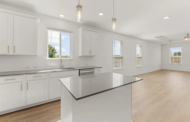 $355,760 | 501 Madelines Mdw Lane, Georgetown, TX 78626