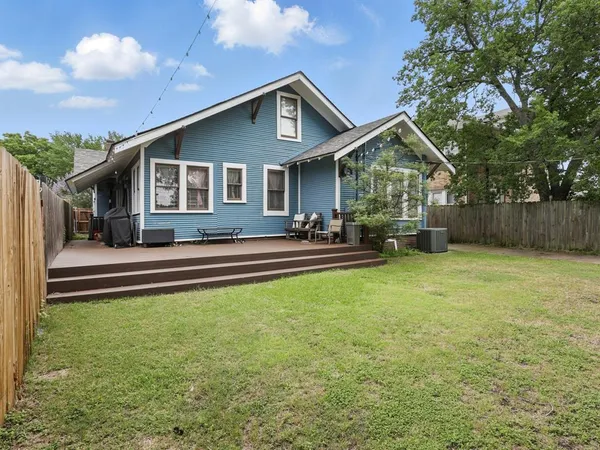$530,000 | 1942 Fairmount Avenue, Fort Worth, TX 76110