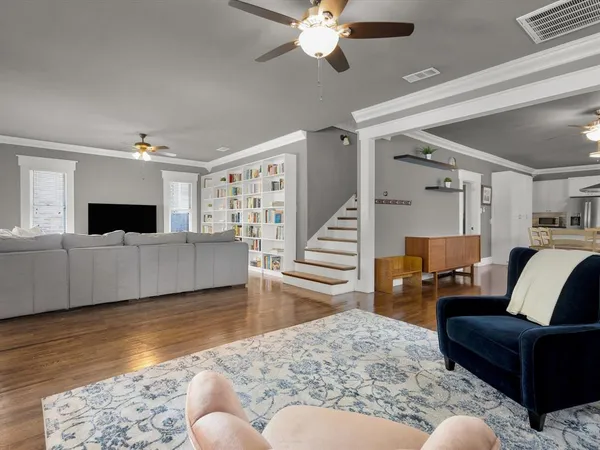 $530,000 | 1942 Fairmount Avenue, Fort Worth, TX 76110