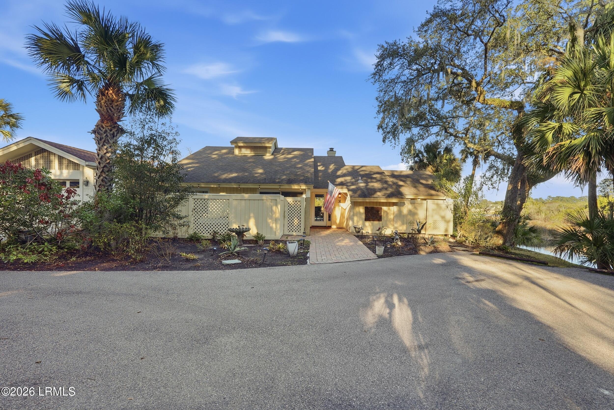 27 Stable Gate Road Hilton Head Island, SC 29926 - Photo 7 of 54 2_dsc05898