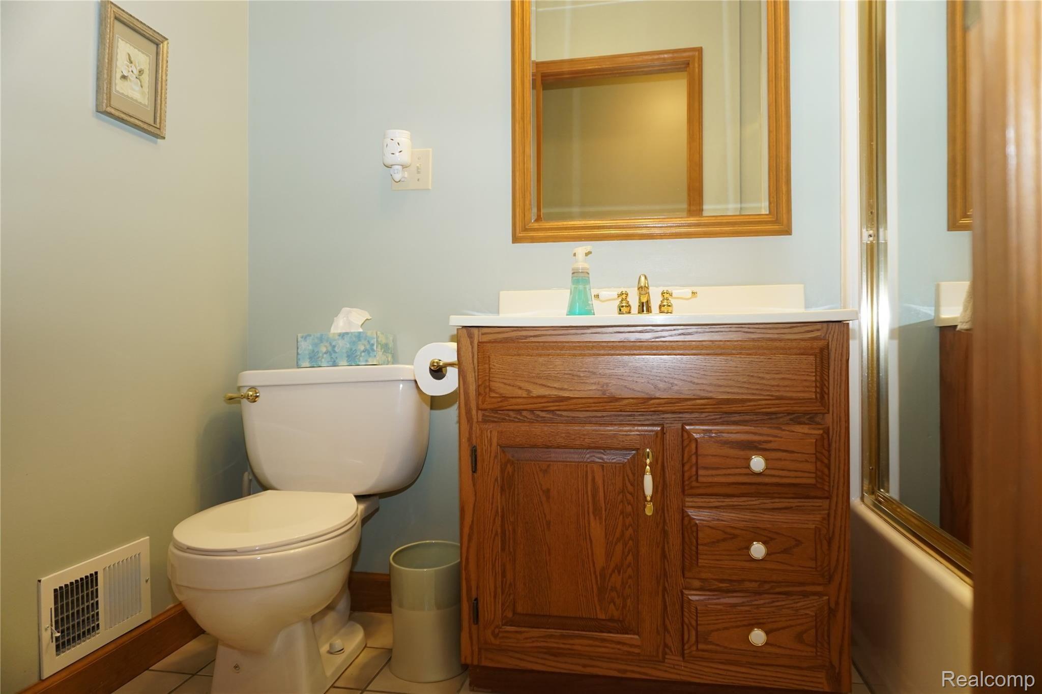 26700 Romine Road New Boston, MI 48164 - Photo 16 of 43 DSC01593.JPG