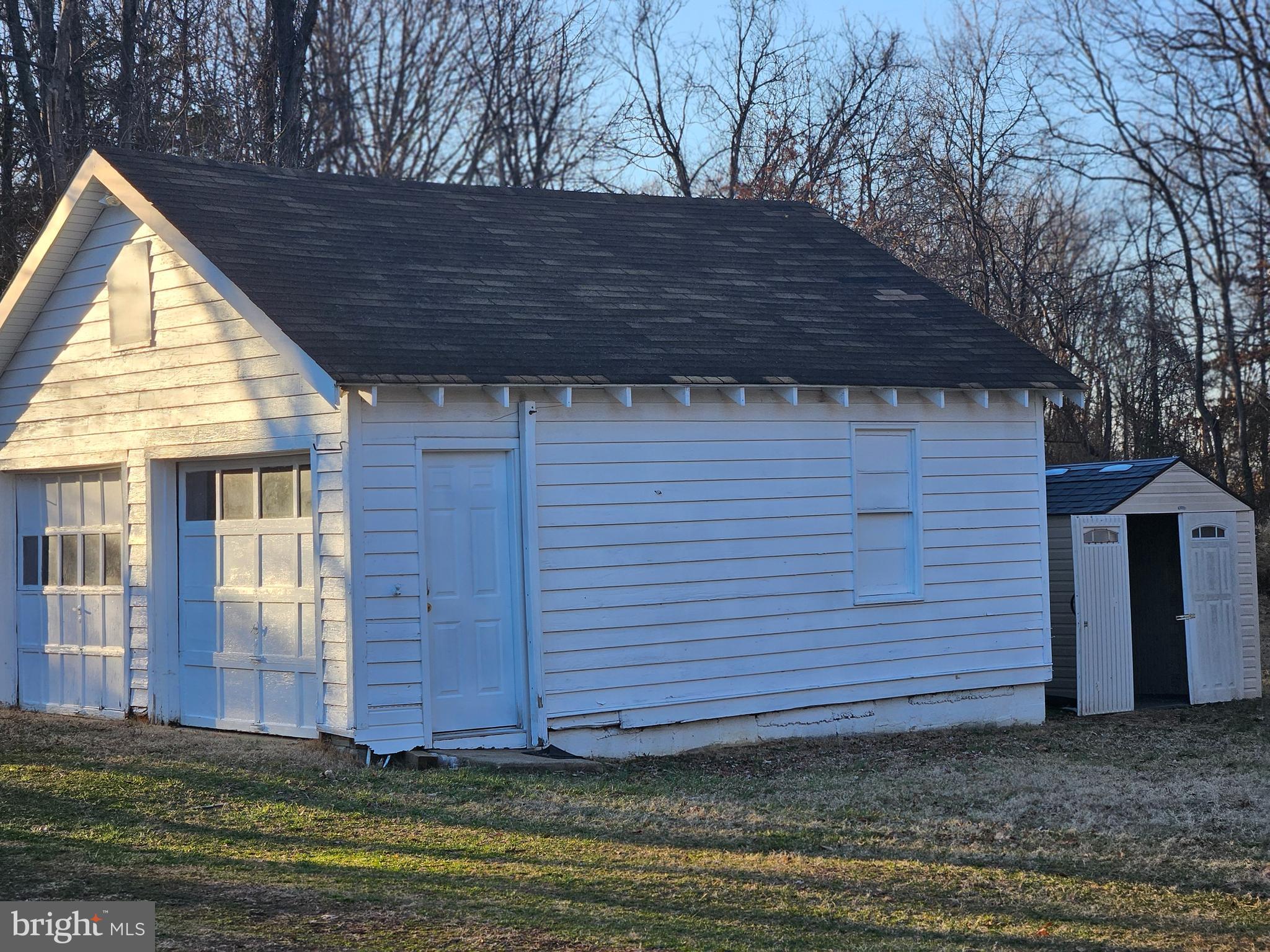 7204 Webster Lane Fort Washington, MD 20744 - Photo 25 of 27 a view of a house with a yard