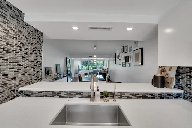 $355,000 | 6121 Balboa Circle, Unit 103, Boca Raton, FL 33433