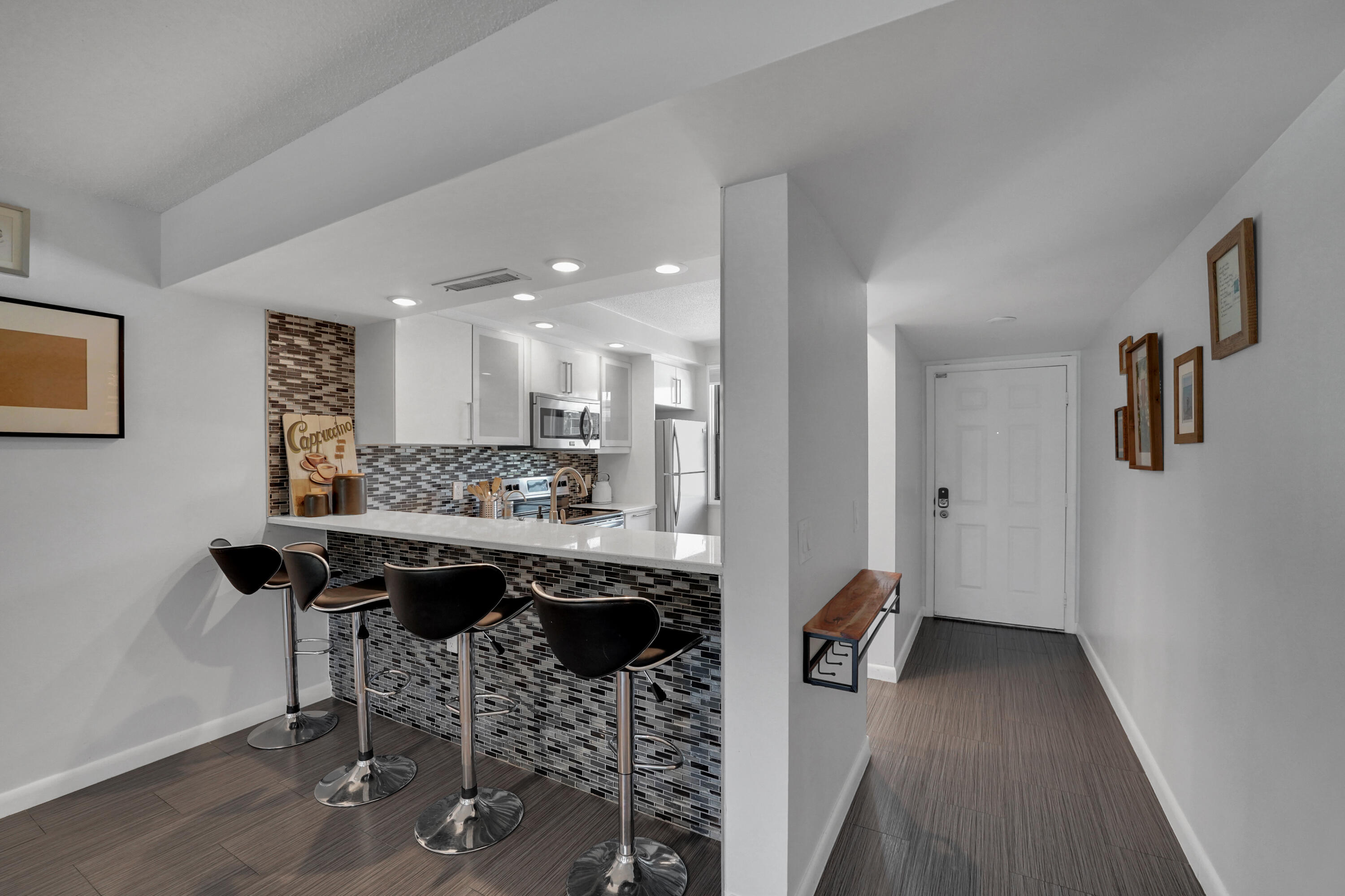 6121 Balboa Circle, Unit 103 Boca Raton, FL 33433 - Photo 16 of 32 DSC08664