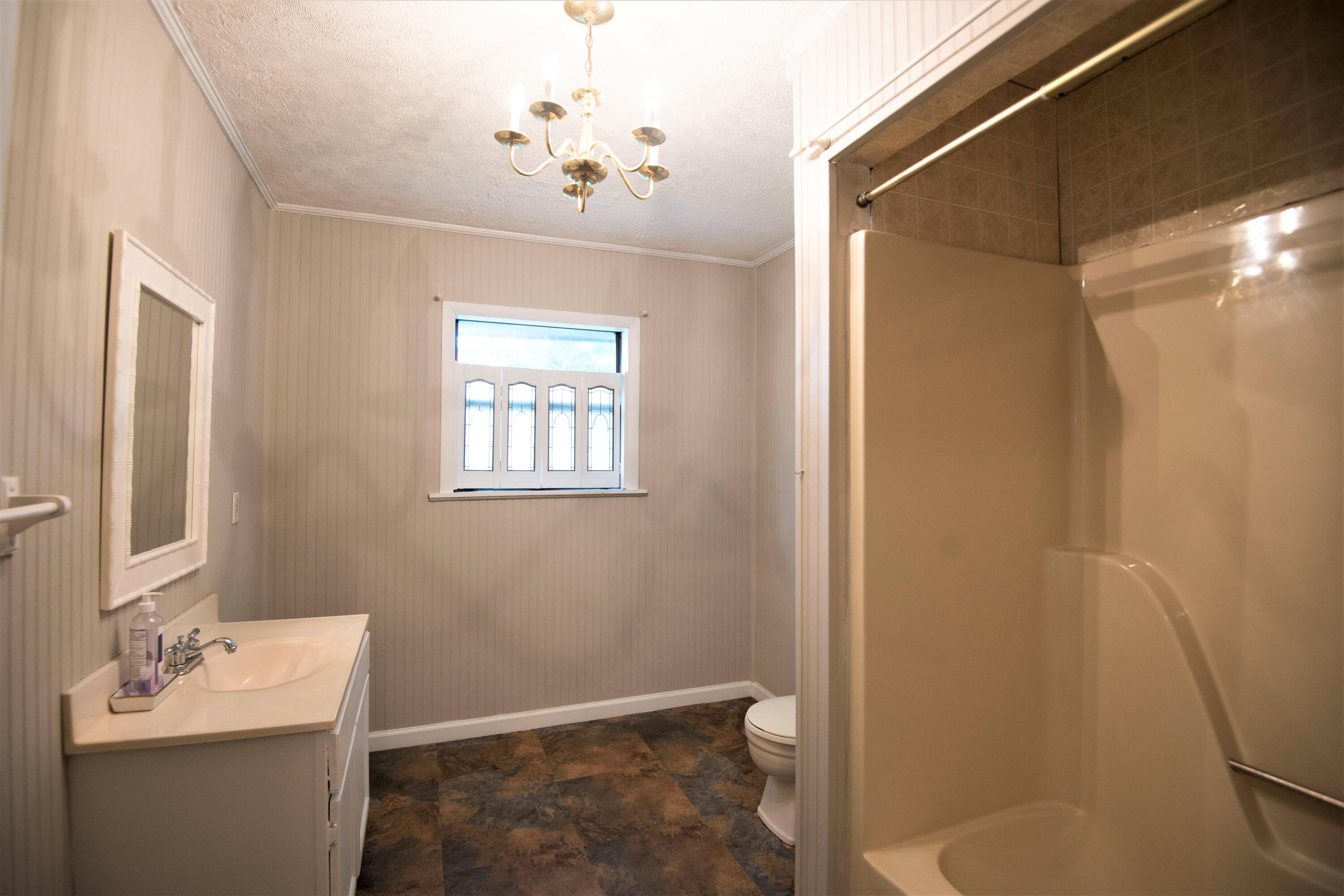 111 Melissa Lane Rising Fawn, GA 30738 - Photo 34 of 72 Hall Bath