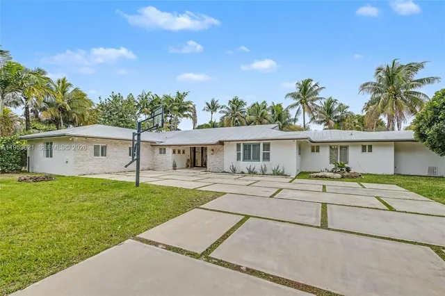 $1,350,000 | 8600 Southwest 162nd Street, Palmetto Bay, FL 33157