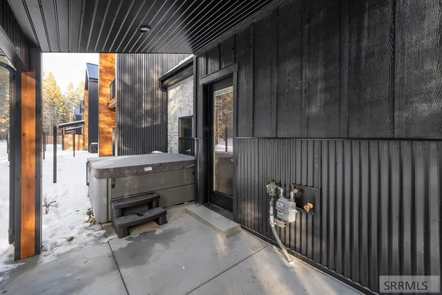 $895,000 | 4345 Yeti Lane, Island Park, ID 83429