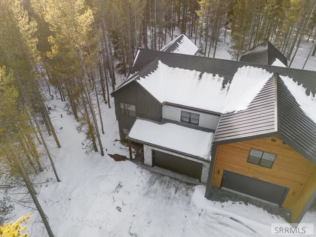 $895,000 | 4345 Yeti Lane, Island Park, ID 83429