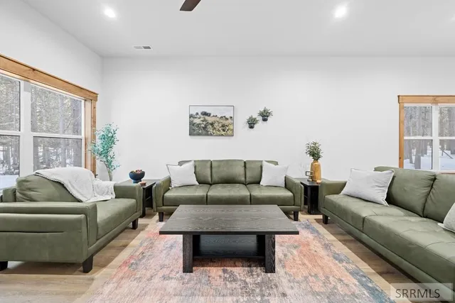 $895,000 | 4345 Yeti Lane, Island Park, ID 83429