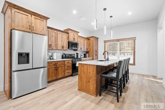 $895,000 | 4345 Yeti Lane, Island Park, ID 83429