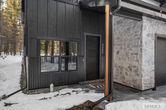 $895,000 | 4345 Yeti Lane, Island Park, ID 83429